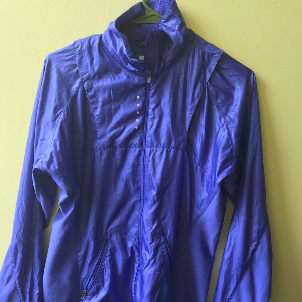 Nike wind breaker